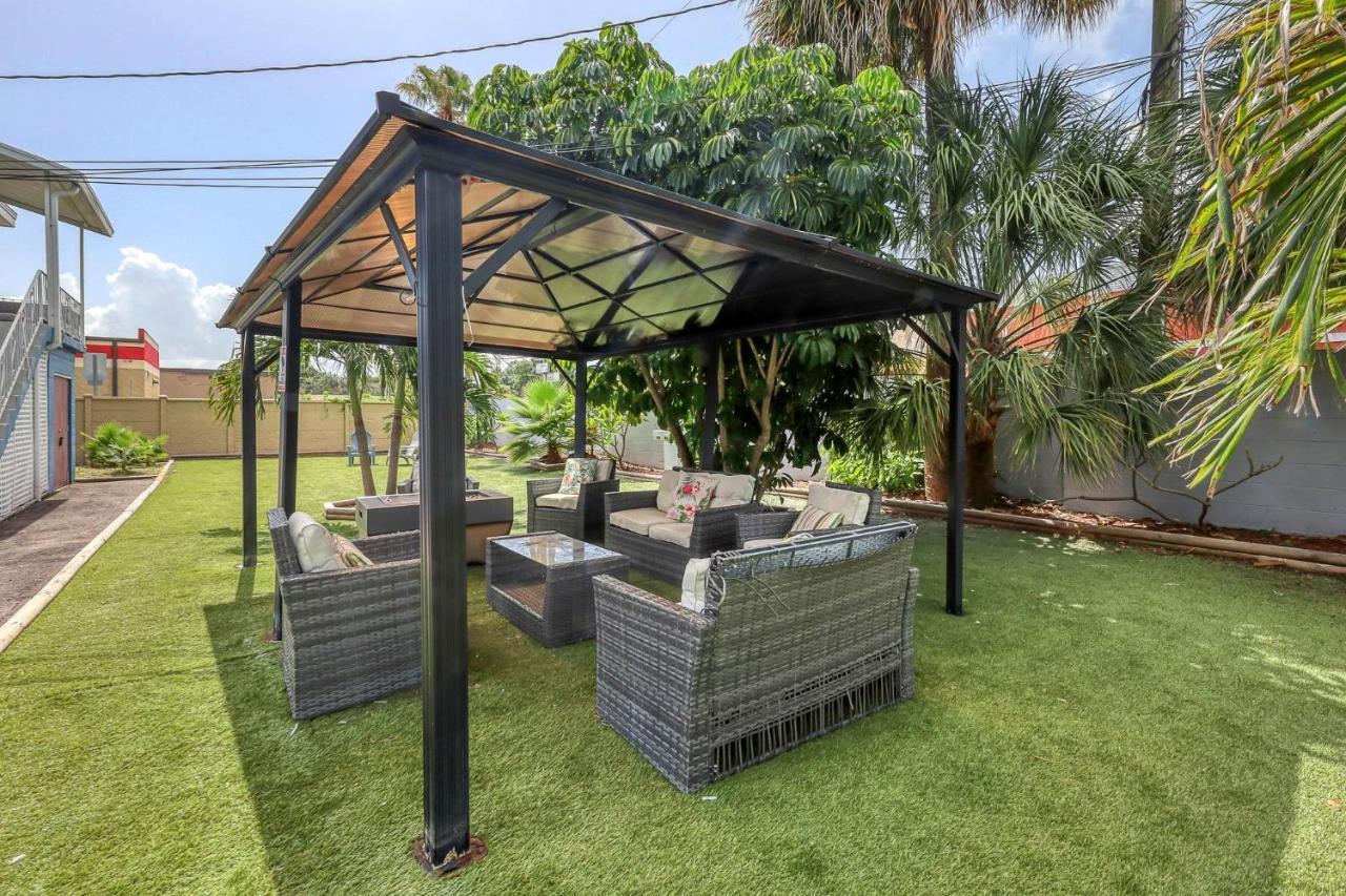 New Huge Garden 1br Apartment *