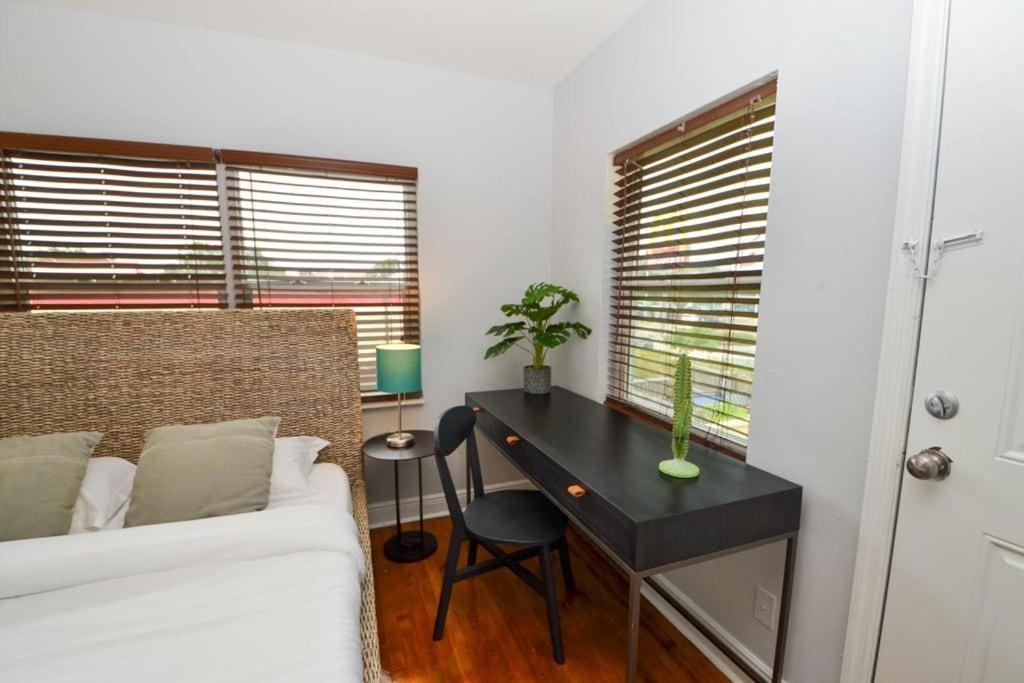 Apartment New Huge Garden 1br *