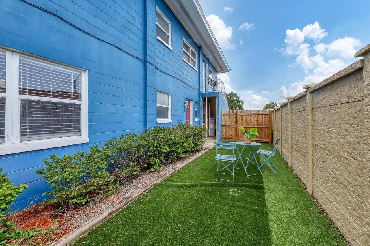 Apartment New Huge Garden 1br